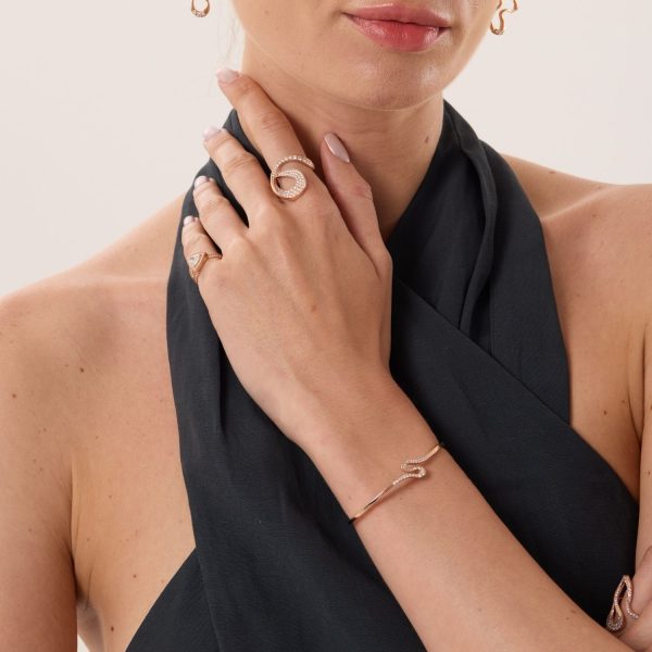 celebrity-jewellers-day-and-night-collection-wave-pirlanta-kelepce-bileklik